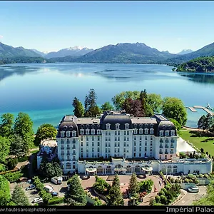 le-bleu-du-lac.hotels-rhonealpes.com/